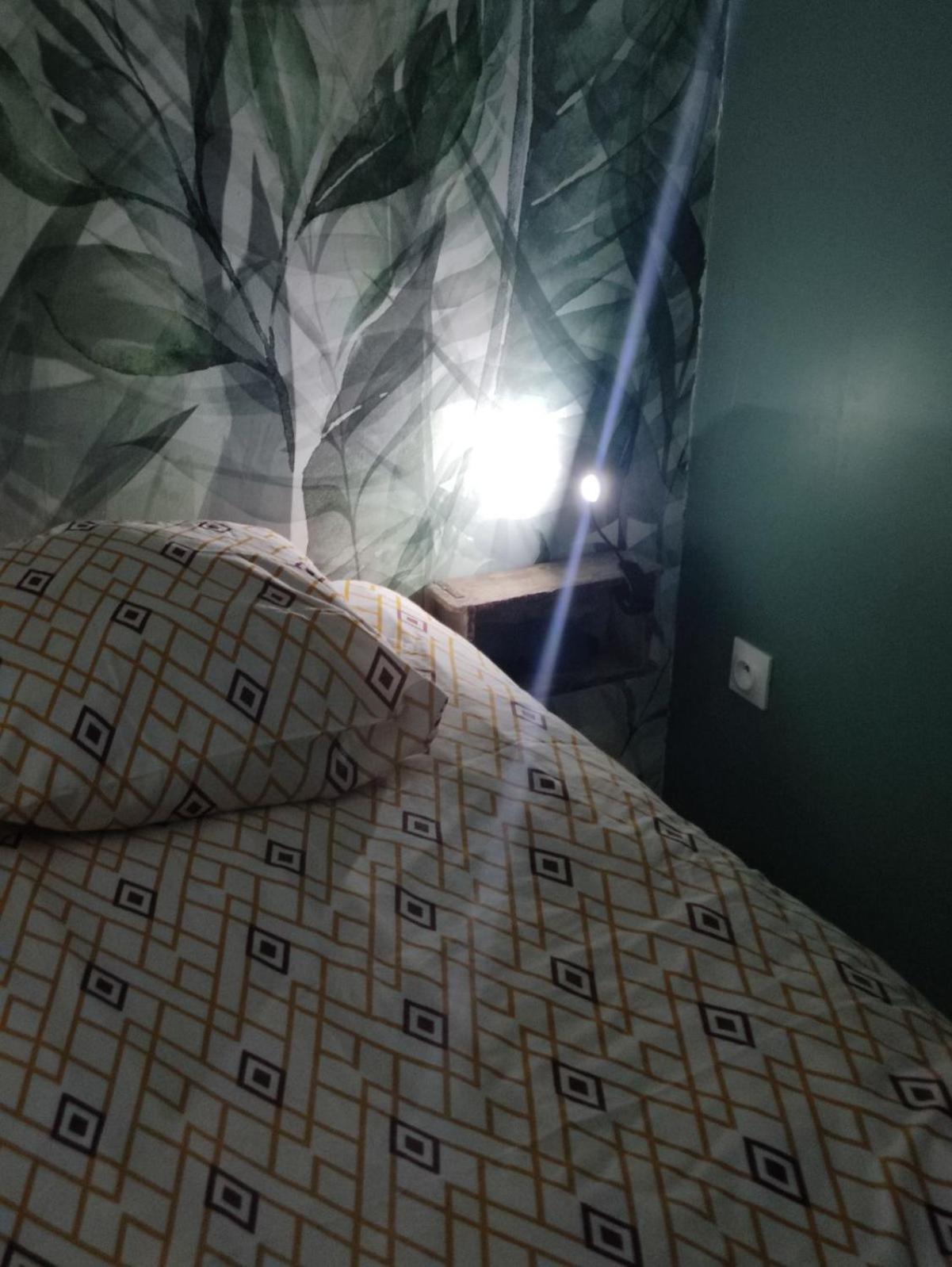 Dormir A L'Usine Loft Industriel Atypique Saint-Quentin-Lamotte-Croix-au-Bailly Ngoại thất bức ảnh